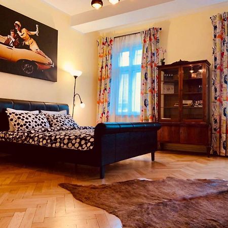 Cinematheque Ultracentral Apartment Σίμπιου Εξωτερικό φωτογραφία