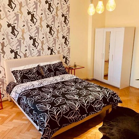 Cinematheque Ultracentral Apartment Σίμπιου Εξωτερικό φωτογραφία