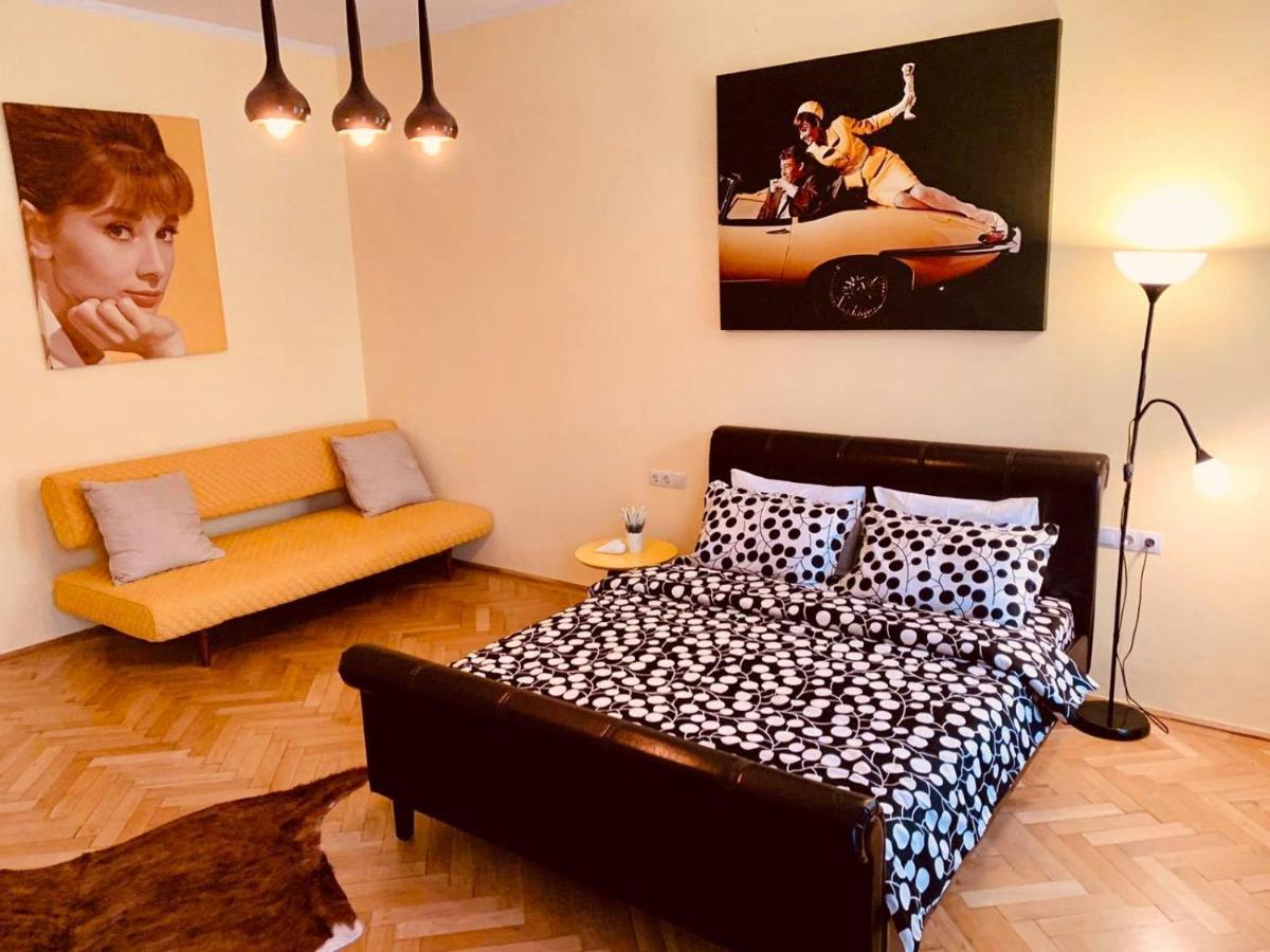 Cinematheque Ultracentral Apartment Σίμπιου Εξωτερικό φωτογραφία